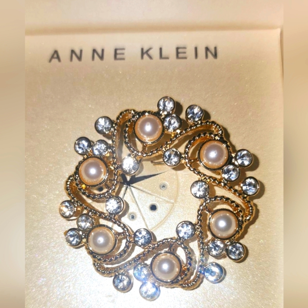 Anne Klein Vintage Gold Tone Brooch with Pearl and Crystal Accents